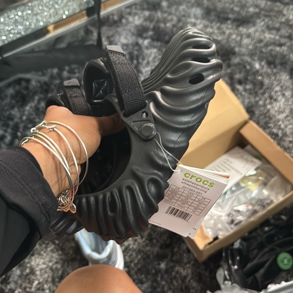 Crocs - Picture 6 of 7